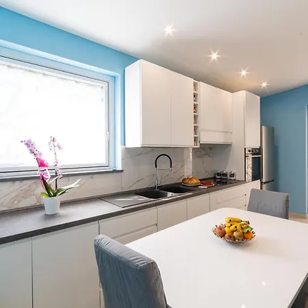 La Stella Dei Venti Bed & Breakfast 3*